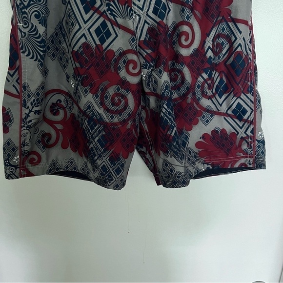 Speedo Gray Red Blue Swim Shorts Medium - Picture 4 of 10